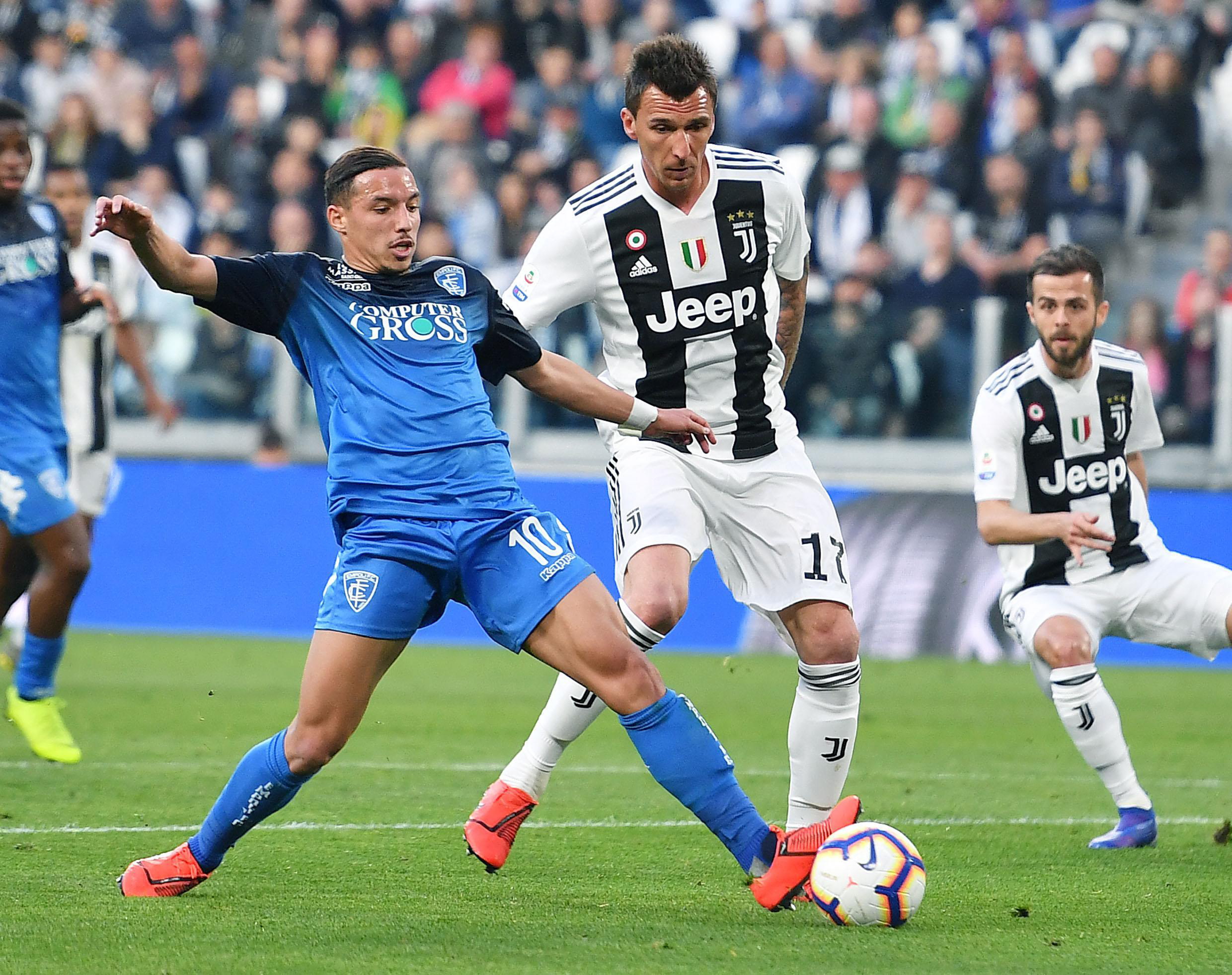 看看谁回来了！今日欧冠对阵闪耀，罗伊斯重返多特主场（罗伊斯归来！欧冠今日焦点对决，多特主场再迎核心）