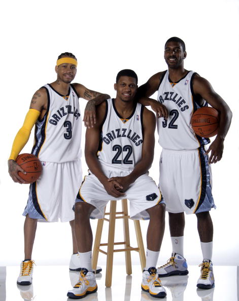 奥莫特即将启程，西亚联赛成其下一站（奥莫特启程在即，西亚联赛将成其新舞台）