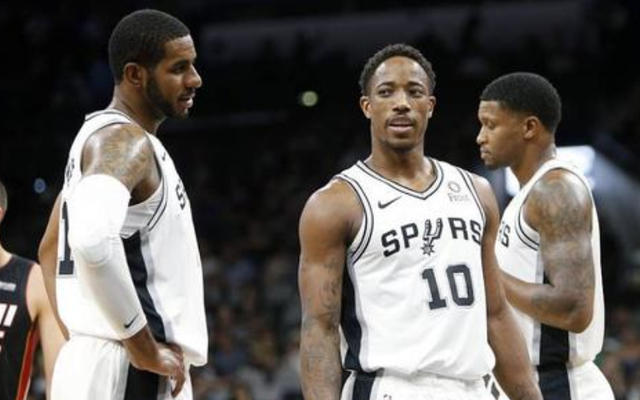 篮球火箭主力后卫被评为月最佳球员（火箭队主力后卫荣膺本月最佳球员）