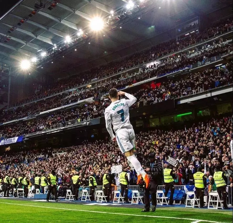 希勒：阿森纳将会打破英超单赛季最少失球纪录（希勒看好阿森纳刷新英超单季最少失球纪录）