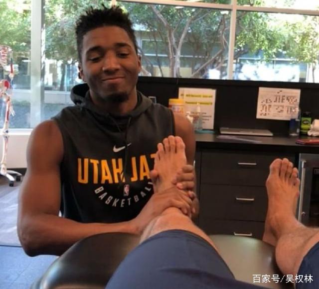 略占上风！桑托斯与米拉索近3次交手，2胜1负（桑托斯略占优势：近3战米拉索2胜1负）