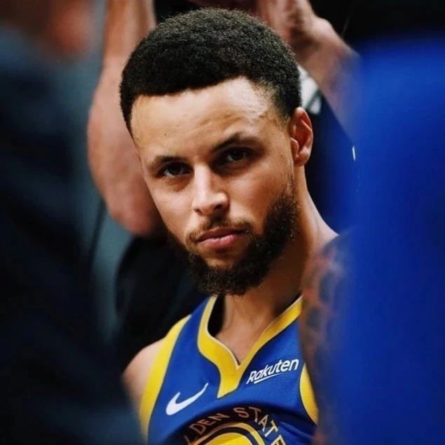 孔蒂再遭打击，佩杜拉：霍伊伦因右大腿股二头肌受伤而下场（孔蒂雪上加霜，佩杜拉：霍伊伦右大腿股二头肌受伤离场）