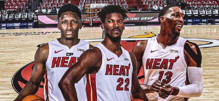 欧冠八强全部出炉，新贵强势晋级引爆热议（欧冠八强尘埃落定，新贵突围引爆话题）