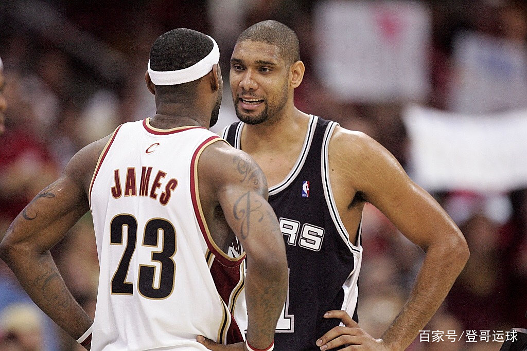 斯波教练在赛后新闻发布会上对球队的火力进行了高度评价，他认为球队拥有恐怖的火力，随时能通过一波流接管比赛。（赛后斯波盛赞球队：火力恐怖，随时一波流接管比赛）