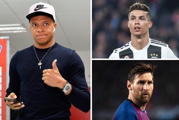 英超焦点战：利物浦主场迎战热刺,（英超重磅对决：利物浦坐镇安菲尔德迎战热刺）