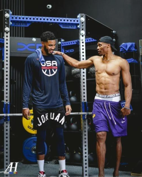 有惊无险！骑士末节保持韧性，米切尔带队完成17分大逆转（险中取胜！骑士末节韧性爆发，米切尔率队上演17分大翻盘）